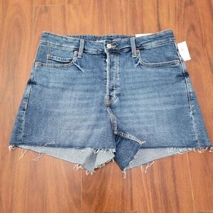 Old Navy women's button-fly shorts NWT higher high-rise size 14